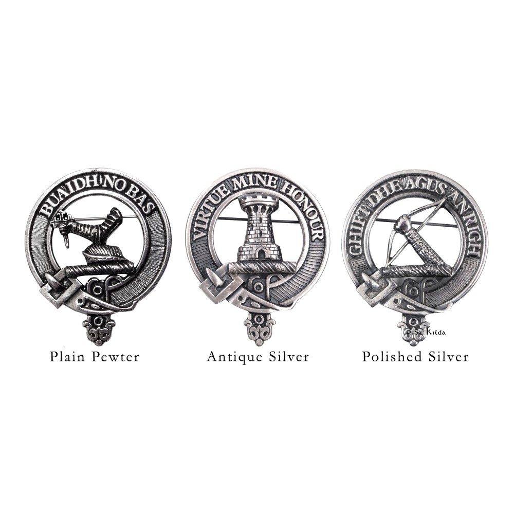 Russell Cap Badge (English)