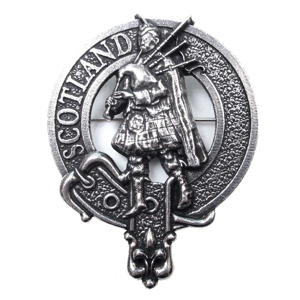 Cap Badge Bagpiper