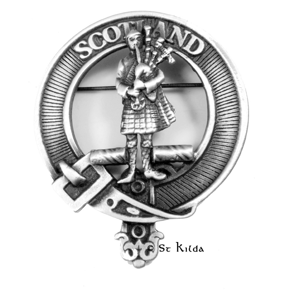 Carrick Bagpiper Cap Badge 