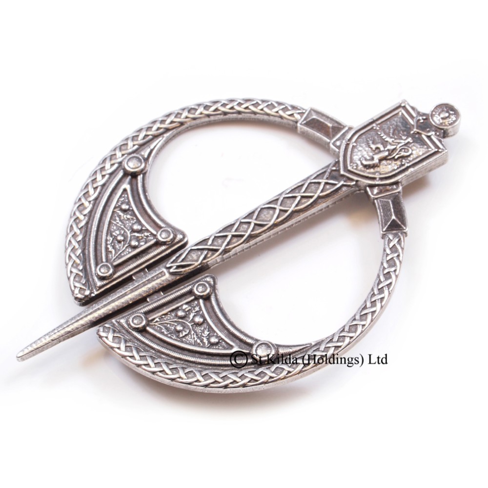 Plaid Brooch Rampant Lion Scottish Penannular 