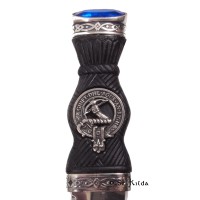 Sgian Dubh - <br>Clan Macinnes Crest