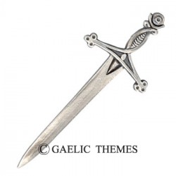 Kilt Pin Interlaced Claymore