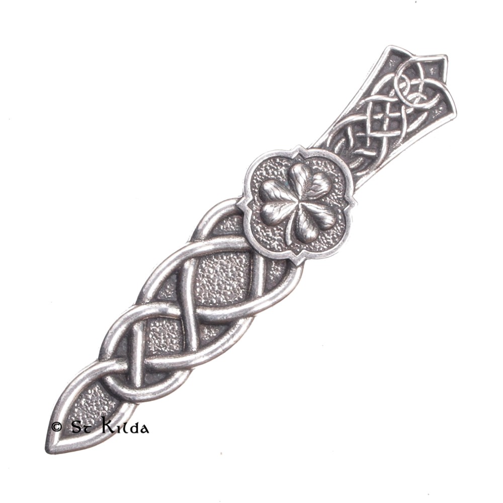 Kilt Pin Shamrock Twist