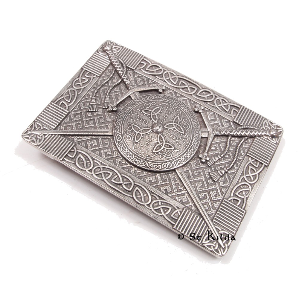 Belt Buckle Claymore and Targe