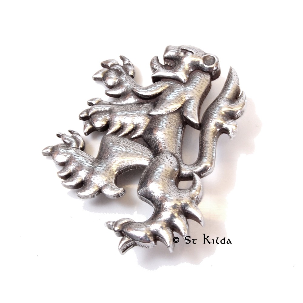 Cap Badge Lion Rampant