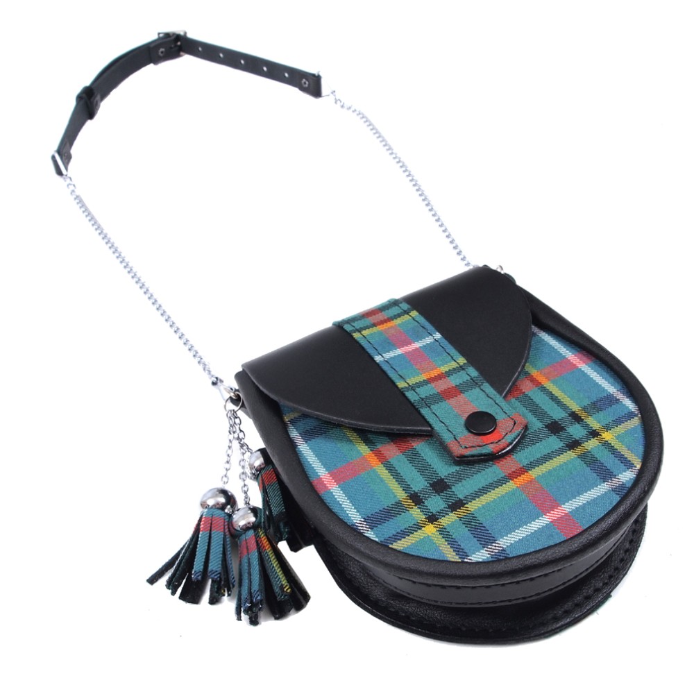 Sporranbag: Tartan Sporran Shoulder Bag / Handbag