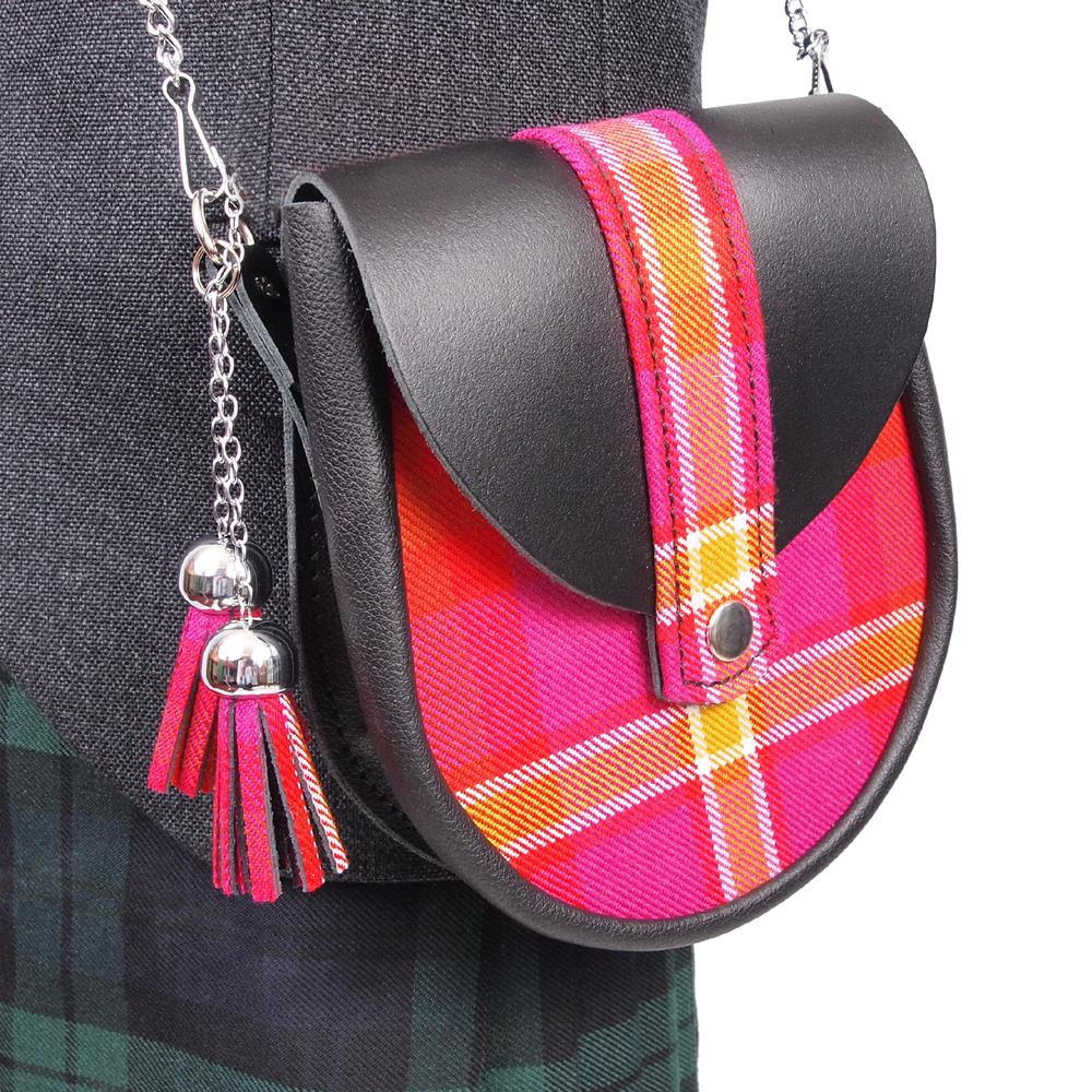 Sporranbag: Tartan Sporran Shoulder Bag / Handbag