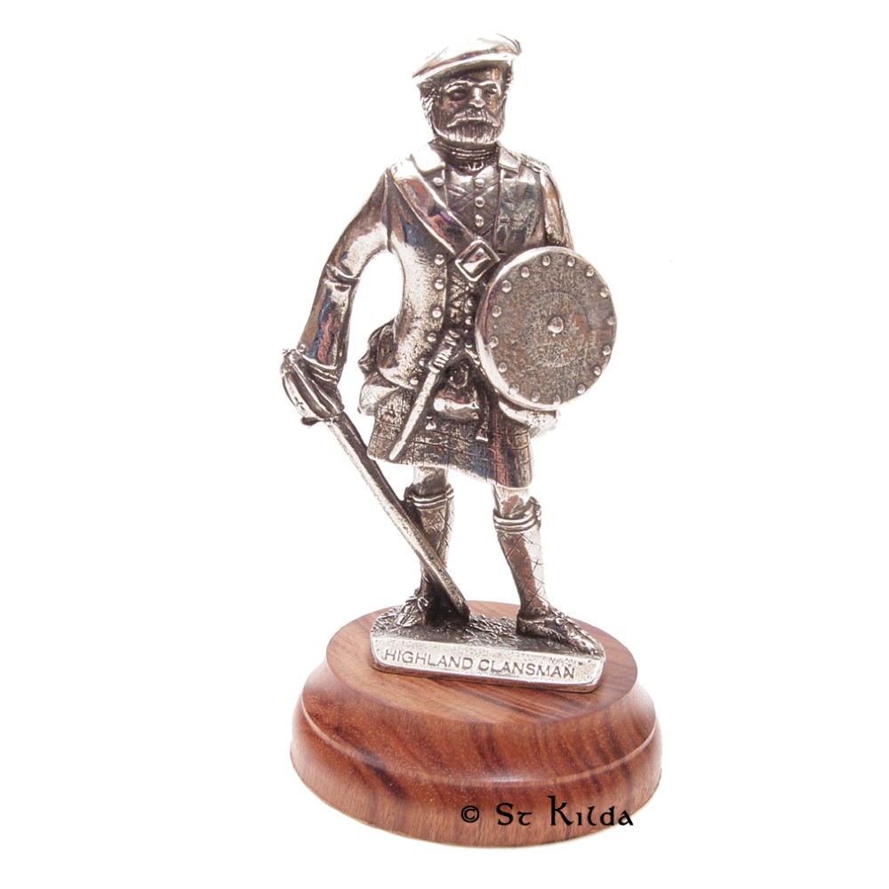 Pipercraft Highland Clansman Figurine 
