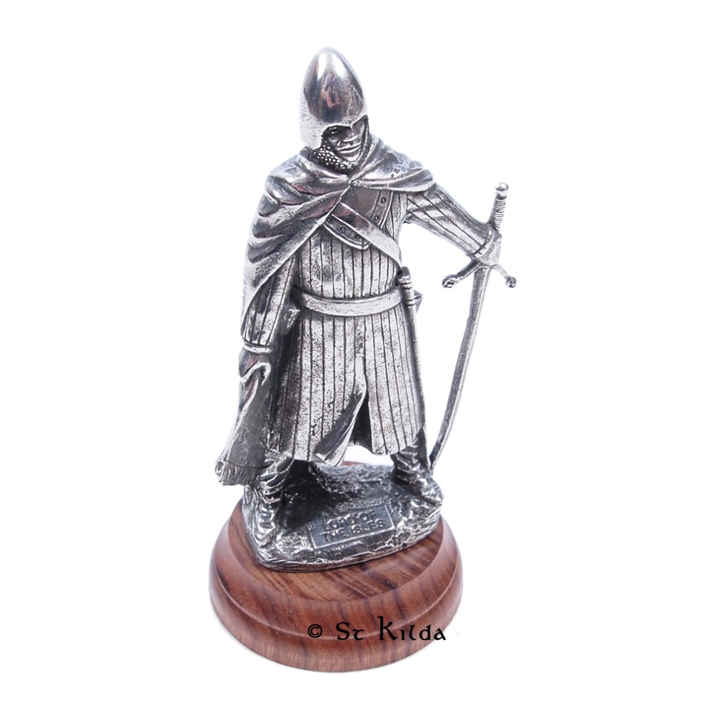 Pipercraft Lord of the Isles Figurine 