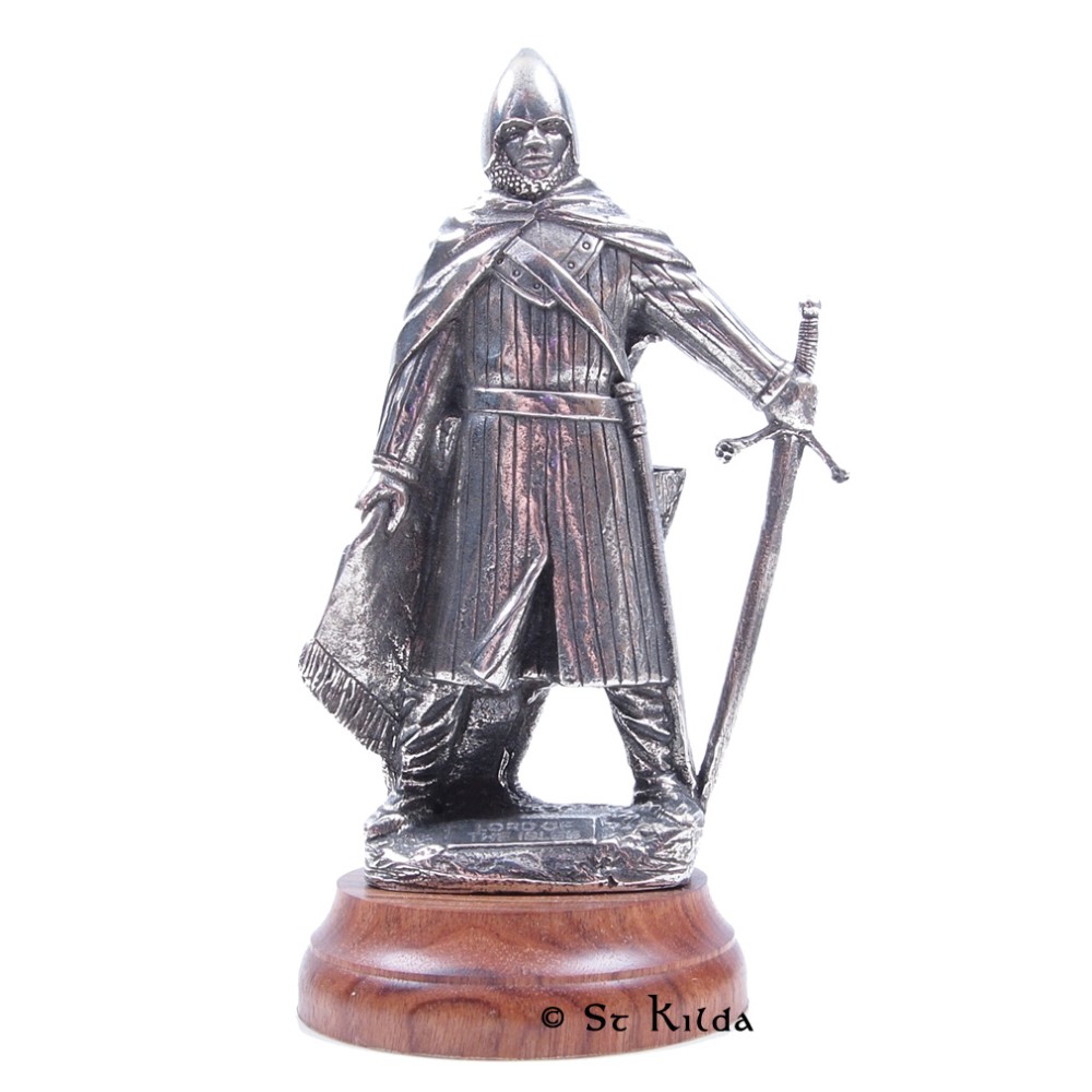 Pipercraft Lord of the Isles Figurine 
