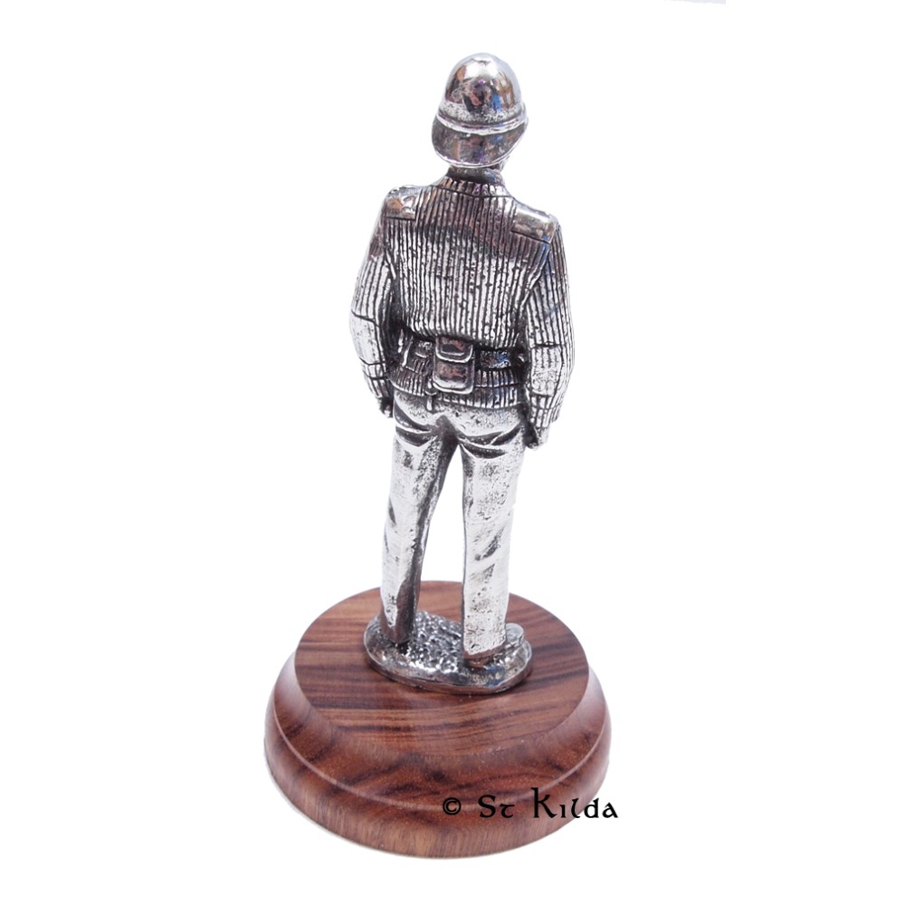 Pipercraft English & Welsh Police Officer Figurine 
