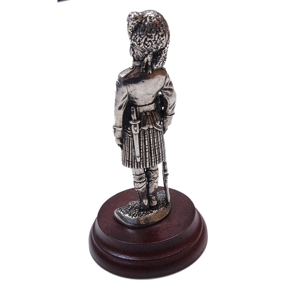 Pipercraft Argyll and Sutherland Highlander Figurine 