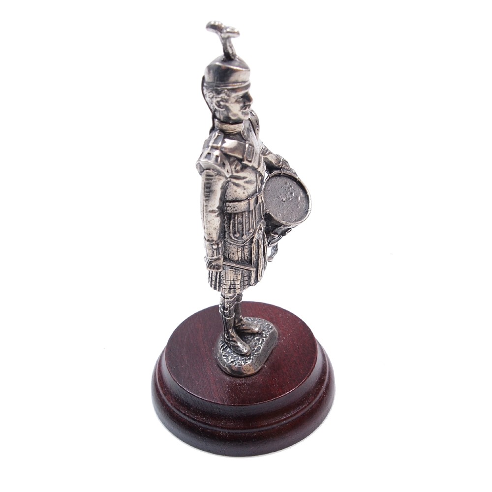Pipercraft Pipe Band Drummer Figurine 