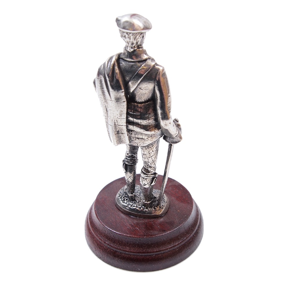 Pipercraft Clan Chief Figurine 
