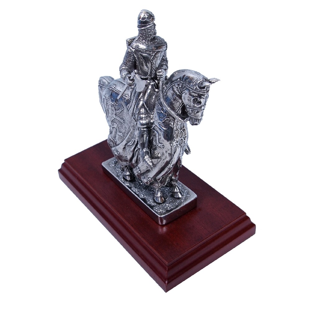 Robert the Bruce on Warhorse Figurine 