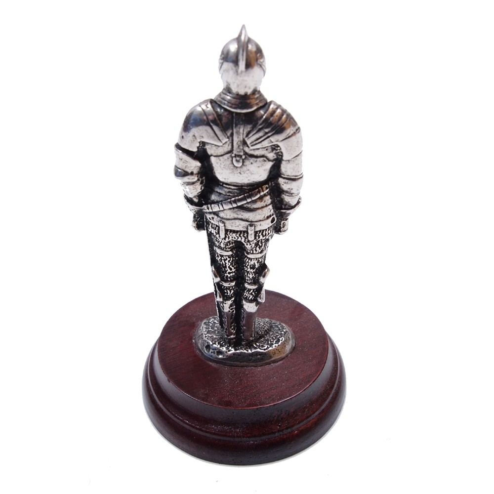Pipercraft Knight in Armour Figurine 