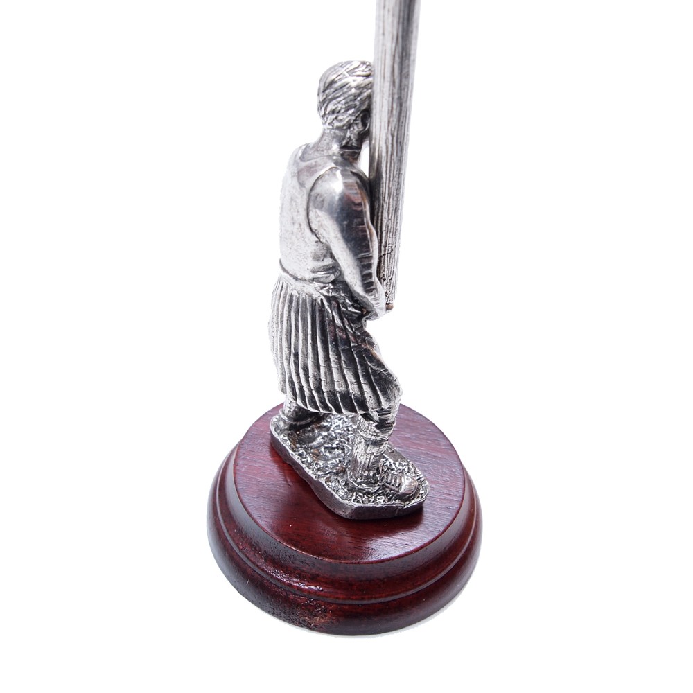 Pipercraft Caber Toss Figurine 
