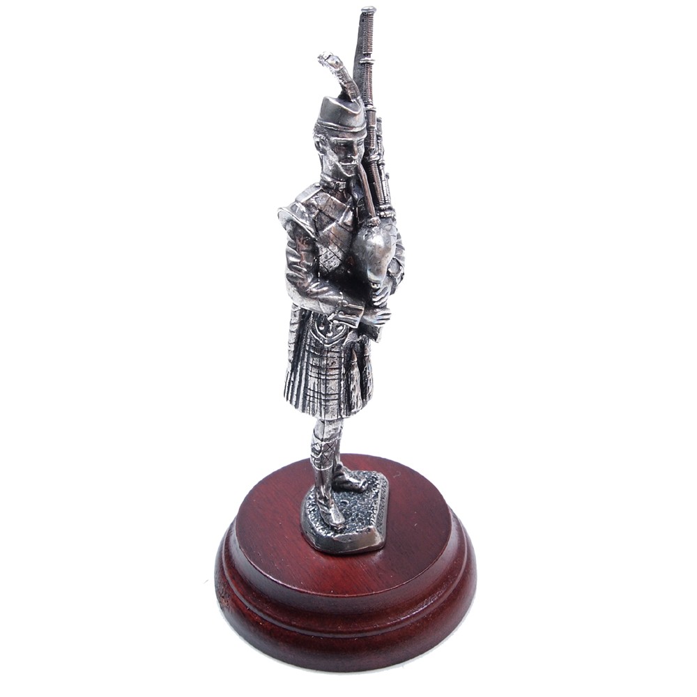 Pipercraft Cameronians Piper Figurine 
