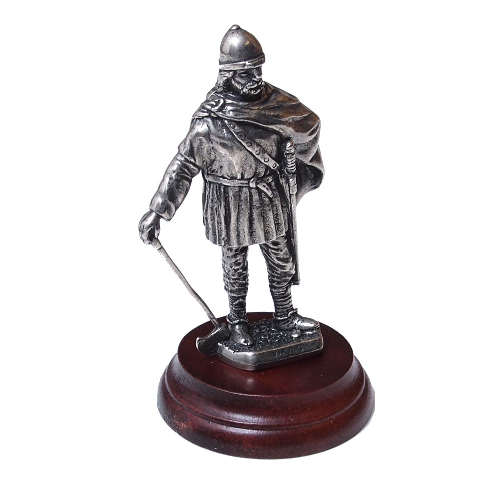 Pipercraft Viking Chieftan Figurine 